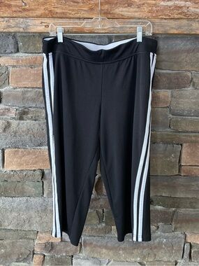 Vintage Y2K SJB Wide Leg Capri Cropped Track Pants